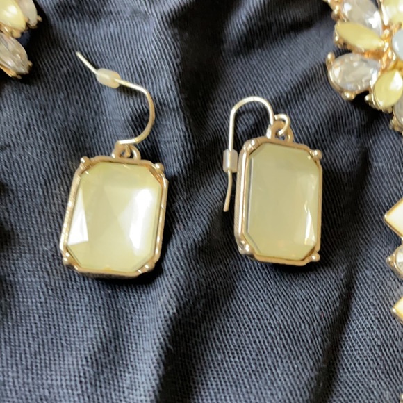 🌼Francesca’s Collection rhinestone necklace & earrings set - Picture 2 of 2